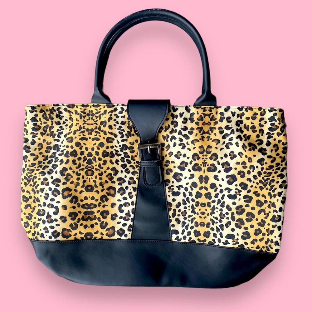 Fredericks leopard medium print